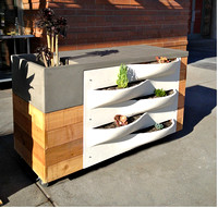 Haven Planter Table