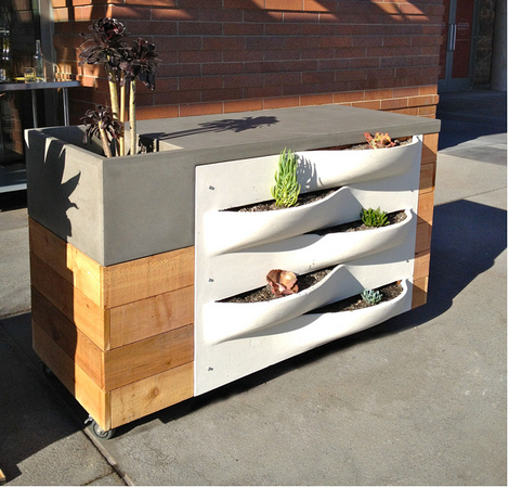 Haven Planter Table